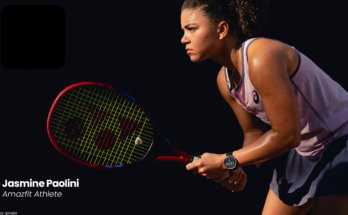 Jasmine Paolini in action during a tennis match